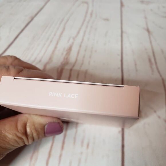 New MOTD Blush Duo Pink Lace Make-Up - Picture 3 of 4